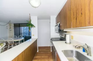 Photo #4: 202605629 Listing 