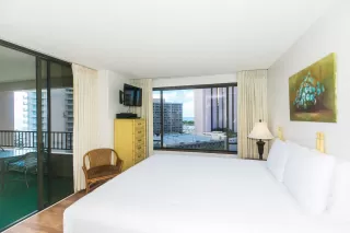 Photo #5: 202605629 Listing 