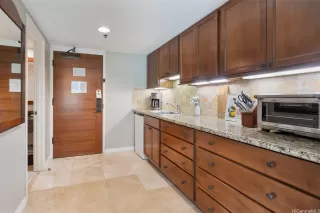 Photo #6: 202605632 Listing 