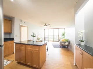 Photo #3: 202605634 Listing 