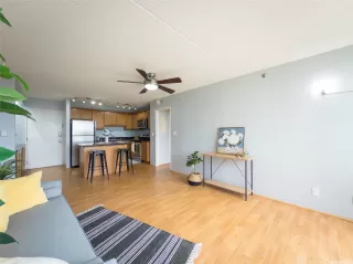 Photo #6: 202605634 Listing 