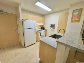 Photo #5: 202605649 Listing 