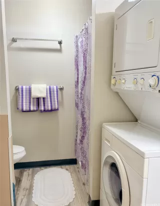 Photo #2: 202605679 Listing 