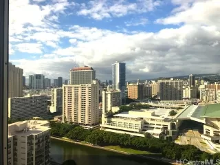 Photo #4: 202605698 Listing 