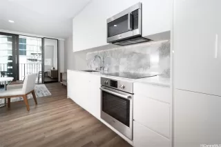 Photo #3: 202605703 Listing 