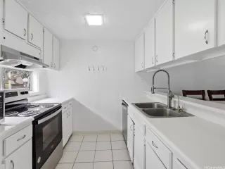 Photo #3: 202605709 Listing 