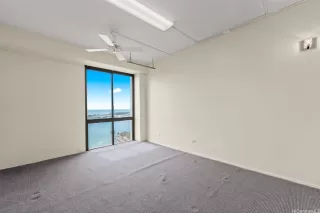 Photo #5: 202605732 Listing 