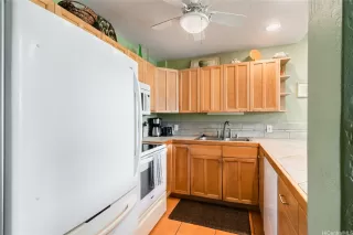 Photo #4: 202605739 Listing 