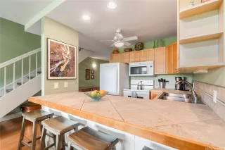 Photo #5: 202605739 Listing 