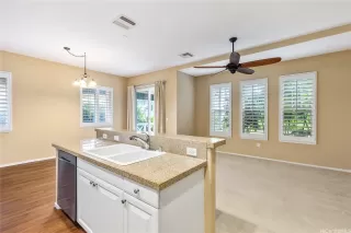 Photo #5: 202605744 Listing 