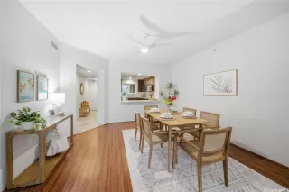 Photo #4: 202605748 Listing 