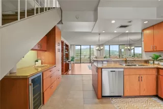 Photo #2: 202605749 Listing 