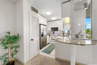 Photo #4: 202605751 Listing 