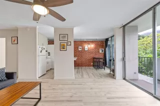 Photo #5: 202605755 Listing 