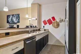 Photo #5: 202605762 Listing 