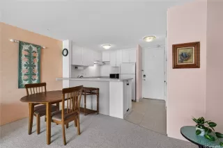 Photo #6: 202605763 Listing 