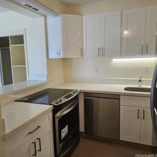 Photo #3: 202605773 Listing 