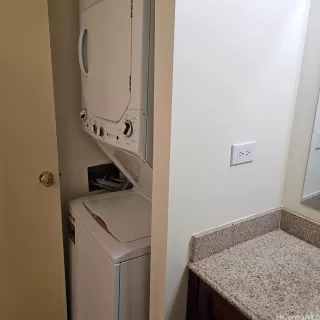 Photo #5: 202605773 Listing 