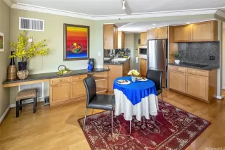 Photo #3: 202605781 Listing 