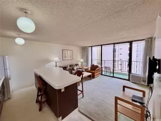 Photo #3: 202605783 Listing 