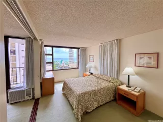 Photo #5: 202605783 Listing 