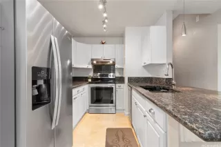 Photo #2: 202605802 Listing 