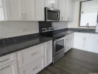 Photo #4: 202605835 Listing 