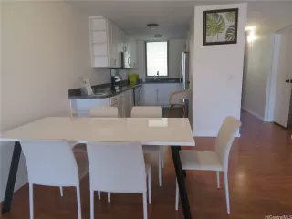 Photo #5: 202605835 Listing 