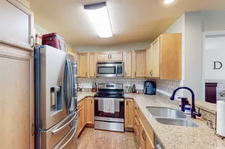 Photo #4: 202605839 Listing 