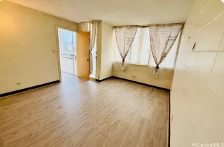 Photo #4: 202605840 Listing 