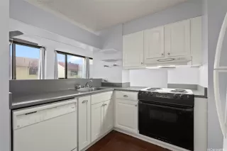 Photo #2: 202605845 Listing 