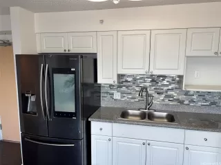 Photo #5: 202605849 Listing 