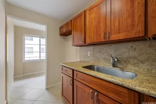 Photo #5: 202605862 Listing 