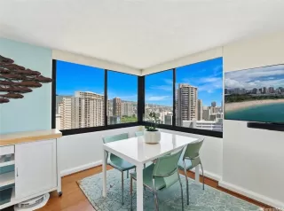 Photo #6: 202605866 Listing 