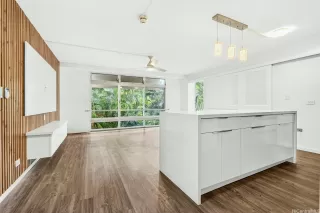 Photo #3: 202605872 Listing 