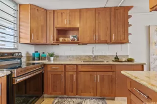 Photo #3: 202605885 Listing 