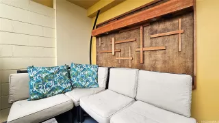 Photo #5: 202605886 Listing 