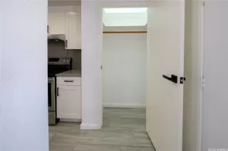 Photo #5: 202605888 Listing 