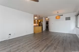 Photo #6: 202605892 Listing 