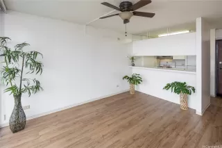 Photo #2: 202605894 Listing 