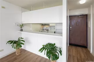 Photo #4: 202605894 Listing 