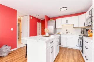 Photo #2: 202605896 Listing 