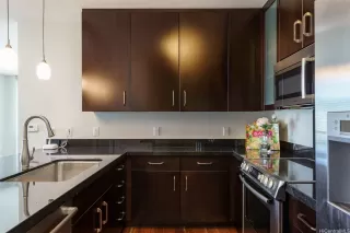 Photo #5: 202605902 Listing 