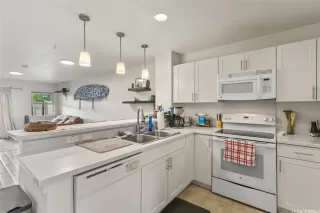 Photo #4: 202605904 Listing 