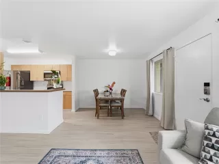 Photo #6: 202605910 Listing 