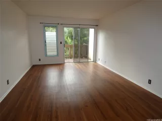 Photo #3: 202605912 Listing 