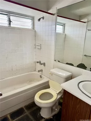 Photo #5: 202605930 Listing 