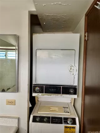 Photo #6: 202605930 Listing 