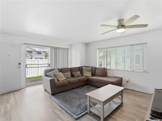 Photo #3: 202605933 Listing 