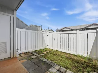 Photo #5: 202605933 Listing 